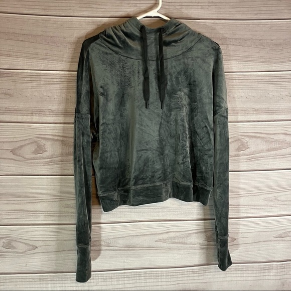 AERIE Offline Grey After Party Velour Cropped Hoodie - Picture 2 of 11